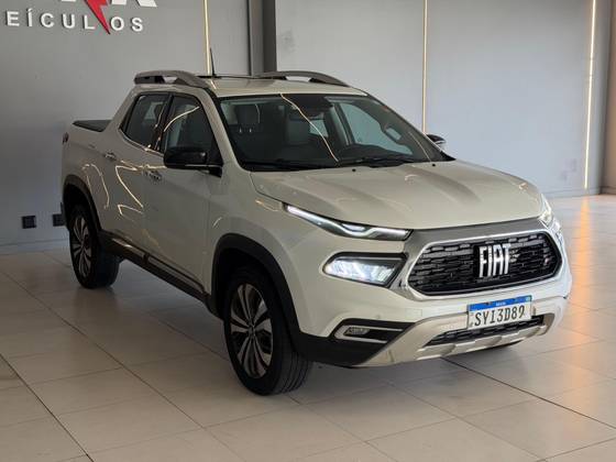 FIAT TORO 2.0 16V TURBO DIESEL VOLCANO 4WD AT9 FIAT TORO 2.0 16V TURBO DIESEL VOLCANO 4WD AT9
